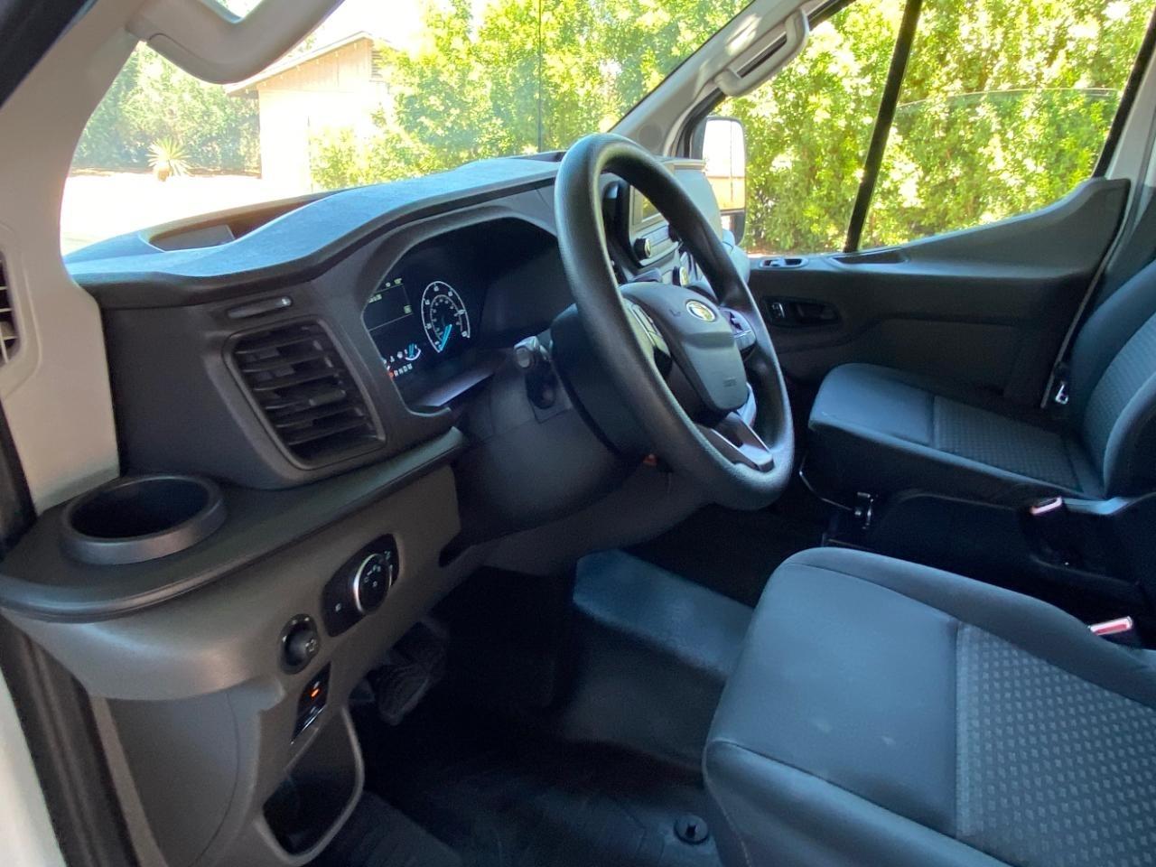 Ford Transit 250 Van 2025