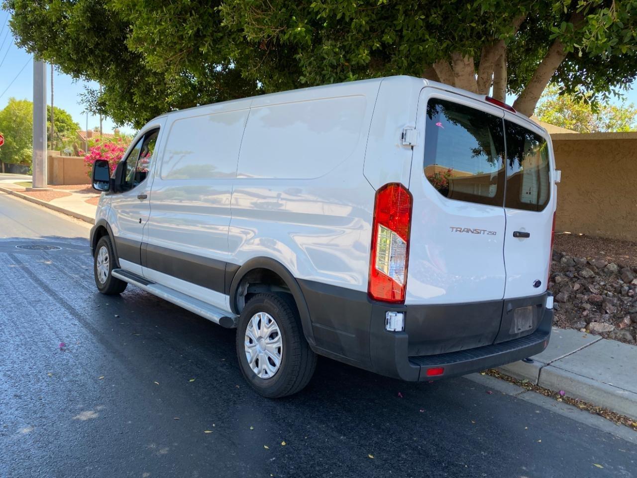 Ford Transit 250 Van 2025