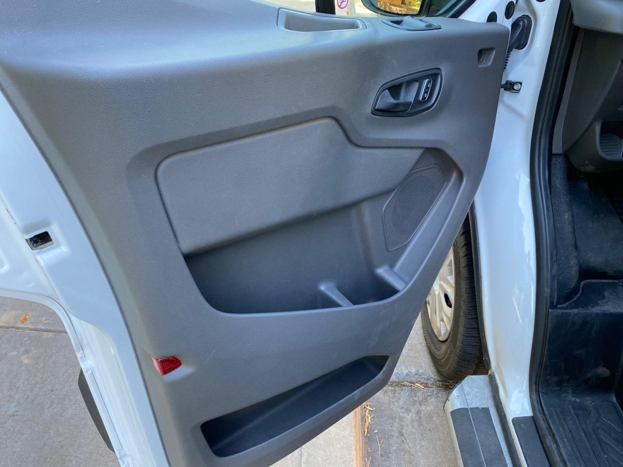 Ford Transit 250 Van 2025