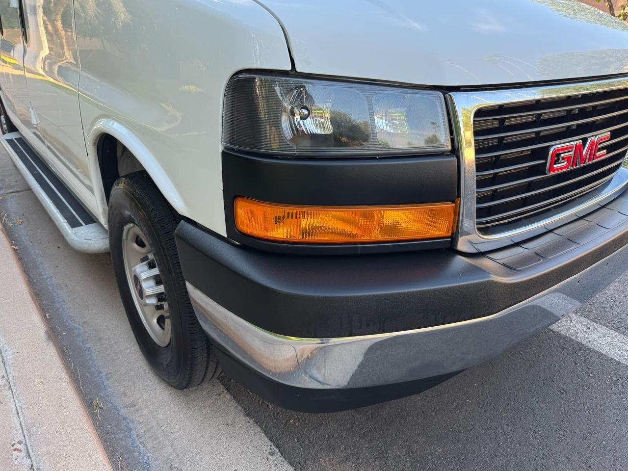 GMC Savana G2500 Cargo 2025