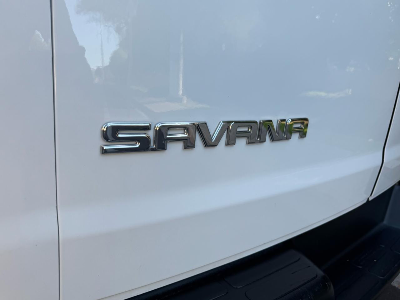 GMC Savana G2500 Cargo 2025