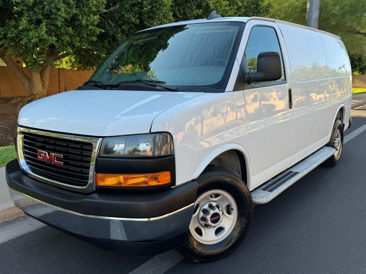 GMC Savana G2500 Cargo 2025
