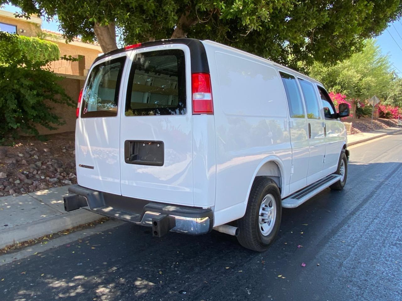 Chevrolet Express 2500 Cargo 2025