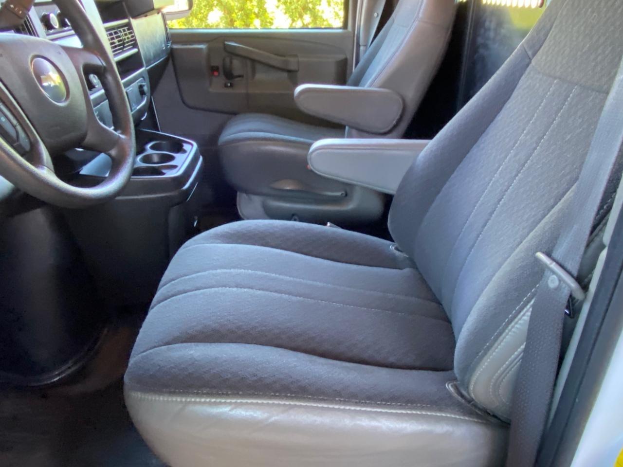 Chevrolet Express 2500 Cargo 2025
