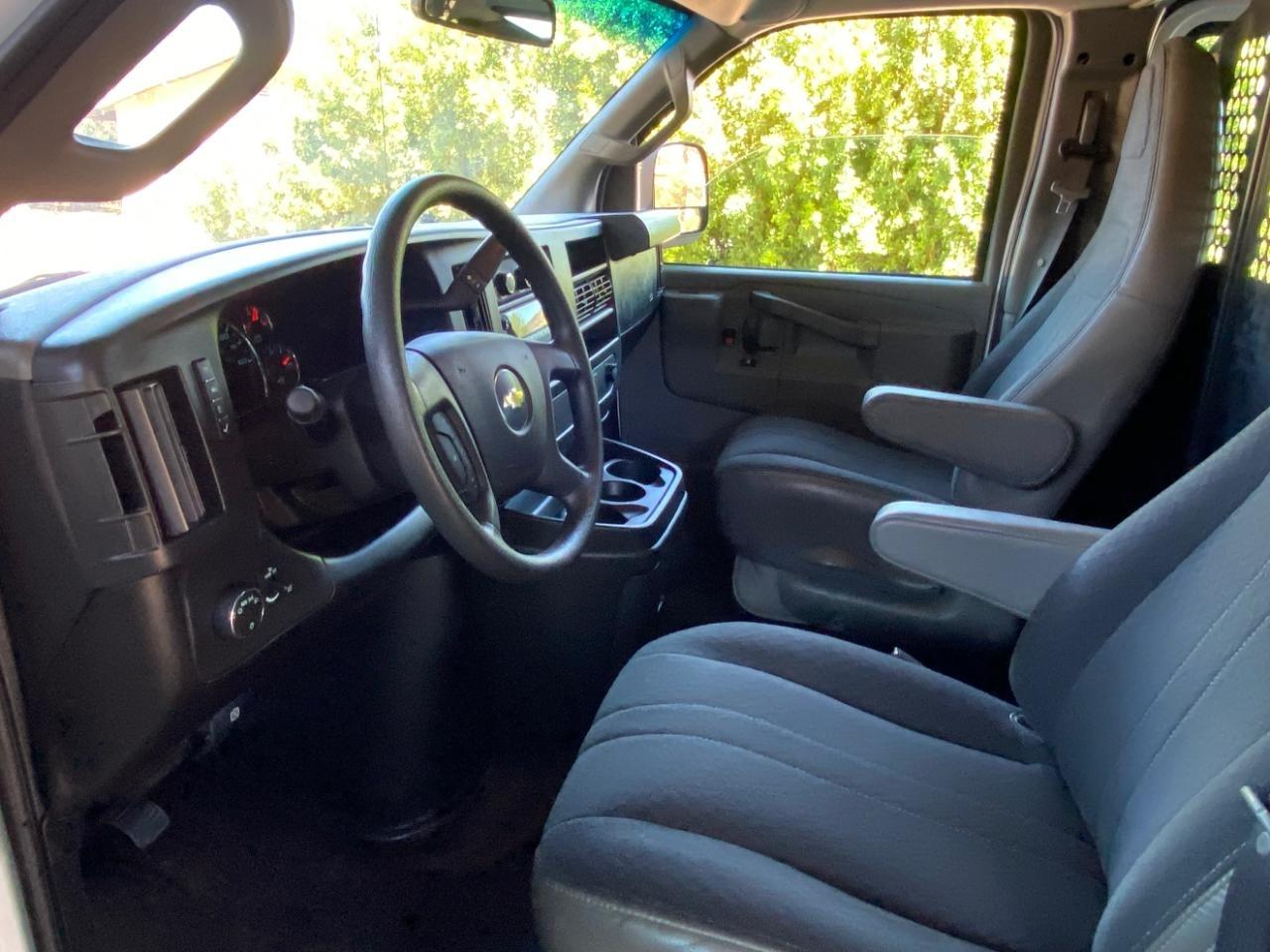 Chevrolet Express 2500 Cargo 2025
