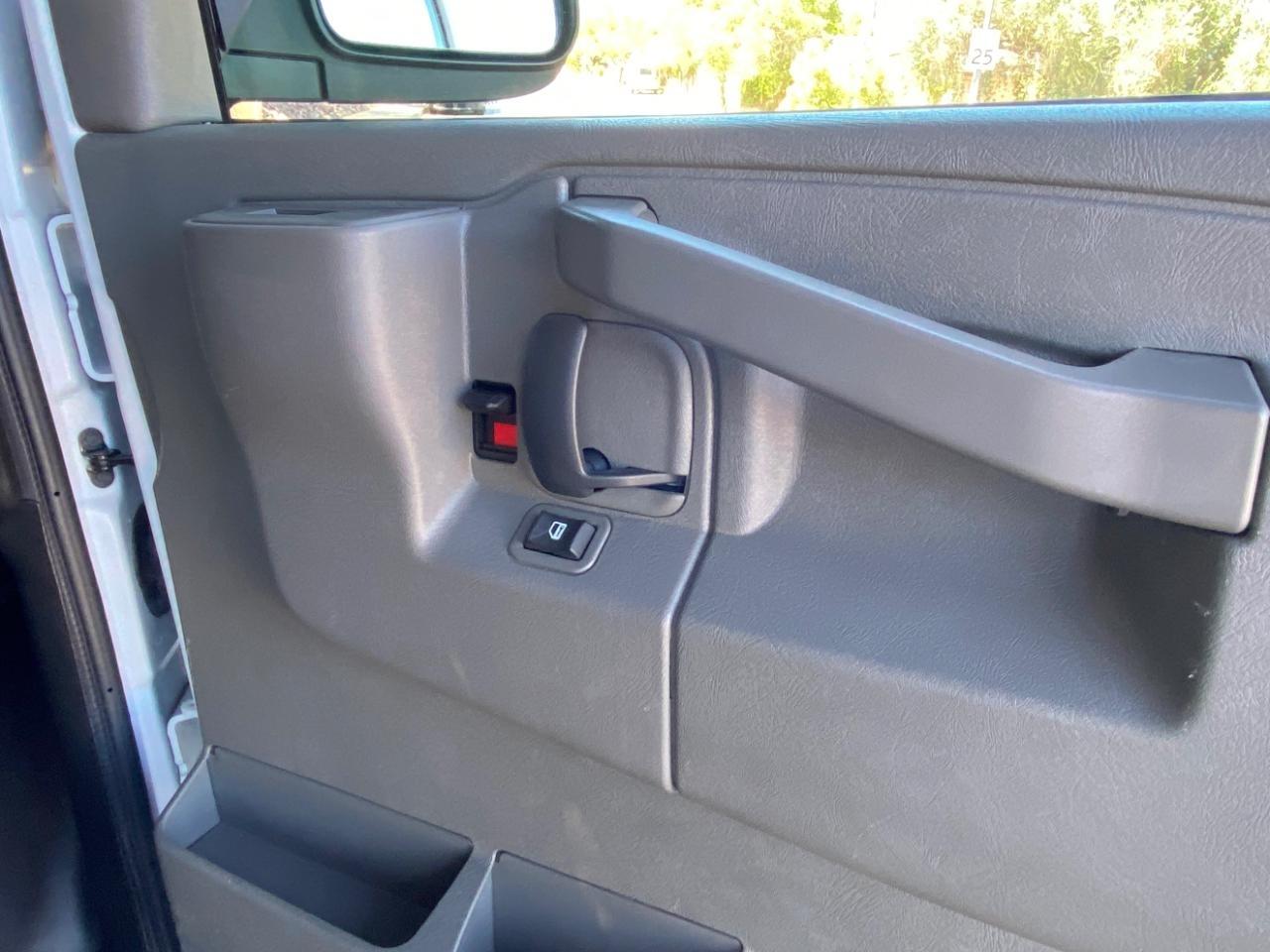 Chevrolet Express 2500 Cargo 2025