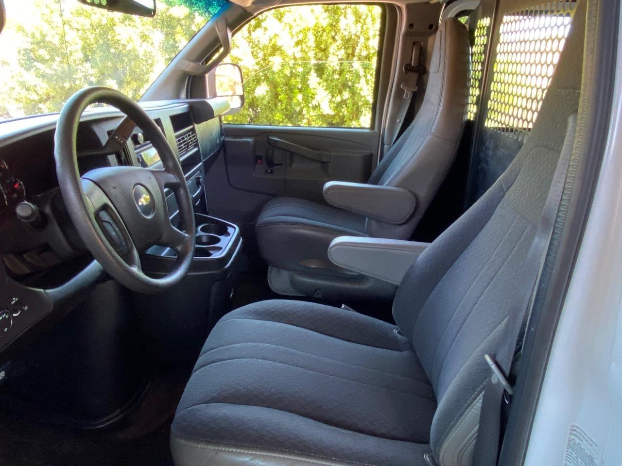 Chevrolet Express 2500 Cargo 2025