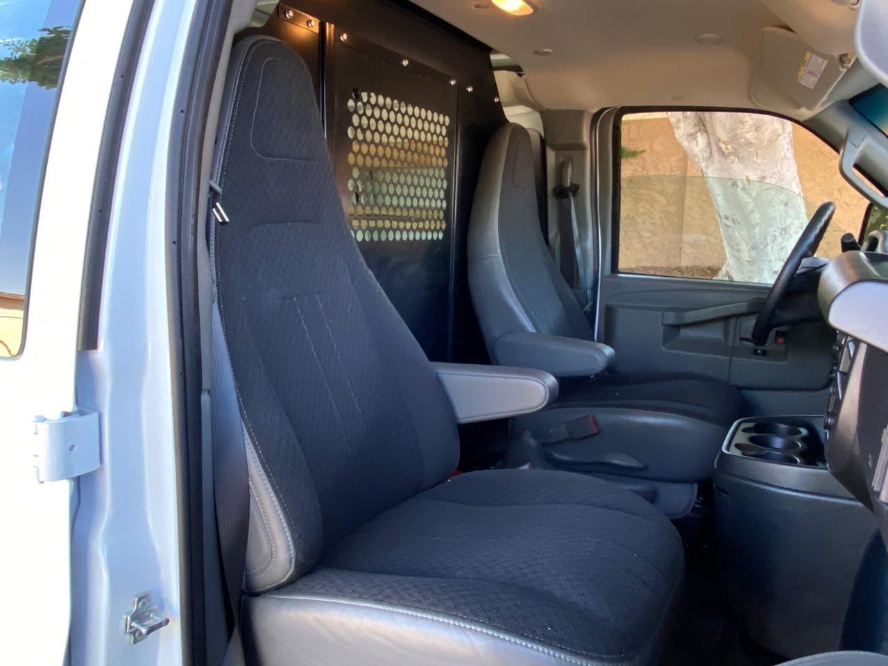 Chevrolet Express 2500 Cargo 2025
