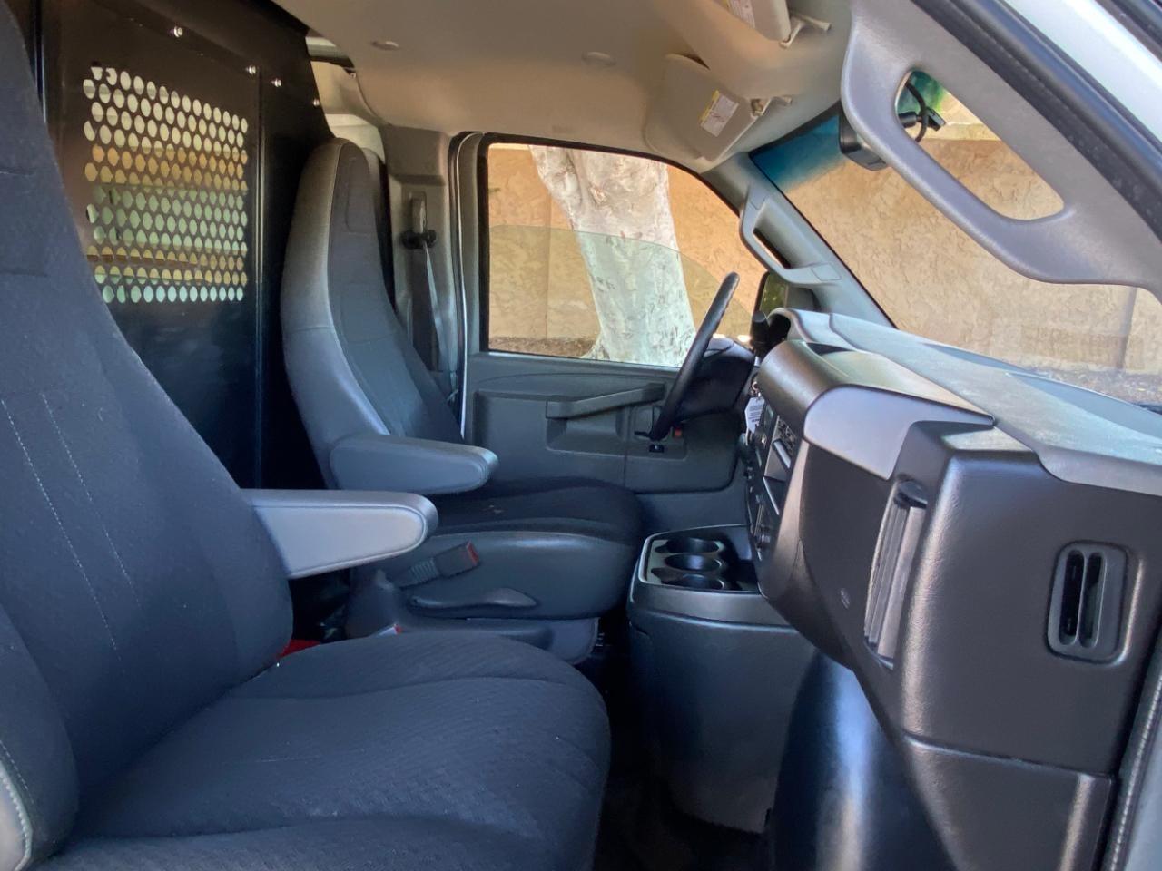 Chevrolet Express 2500 Cargo 2025