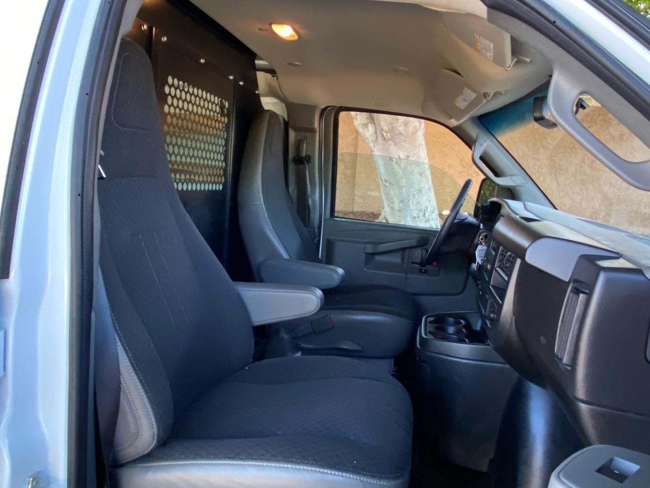 Chevrolet Express 2500 Cargo 2025