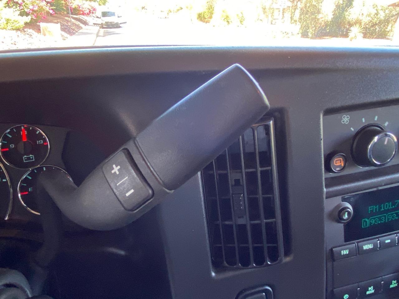 Chevrolet Express 2500 Cargo 2025