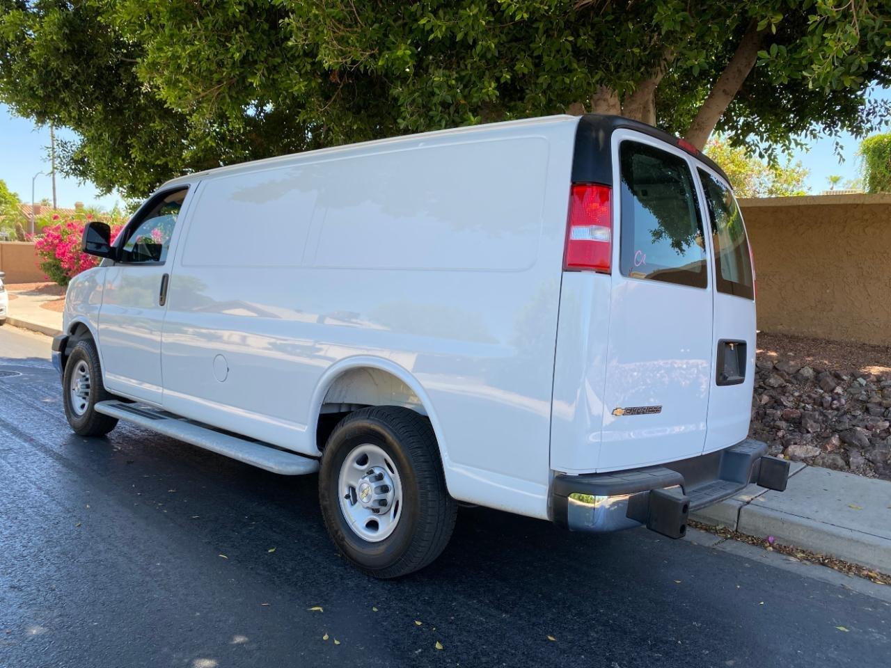 Chevrolet Express 2500 Cargo 2025