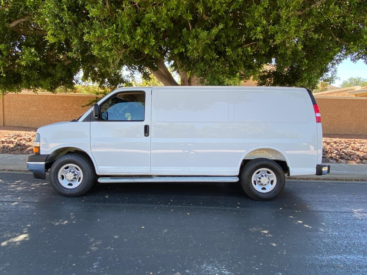 Chevrolet Express 2500 Cargo 2025