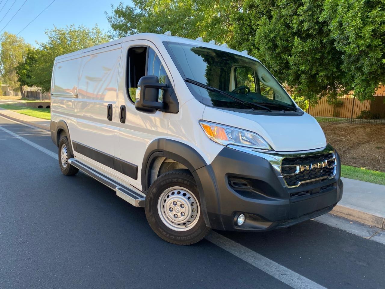 2025 RAM Promaster 2500 Low Roof