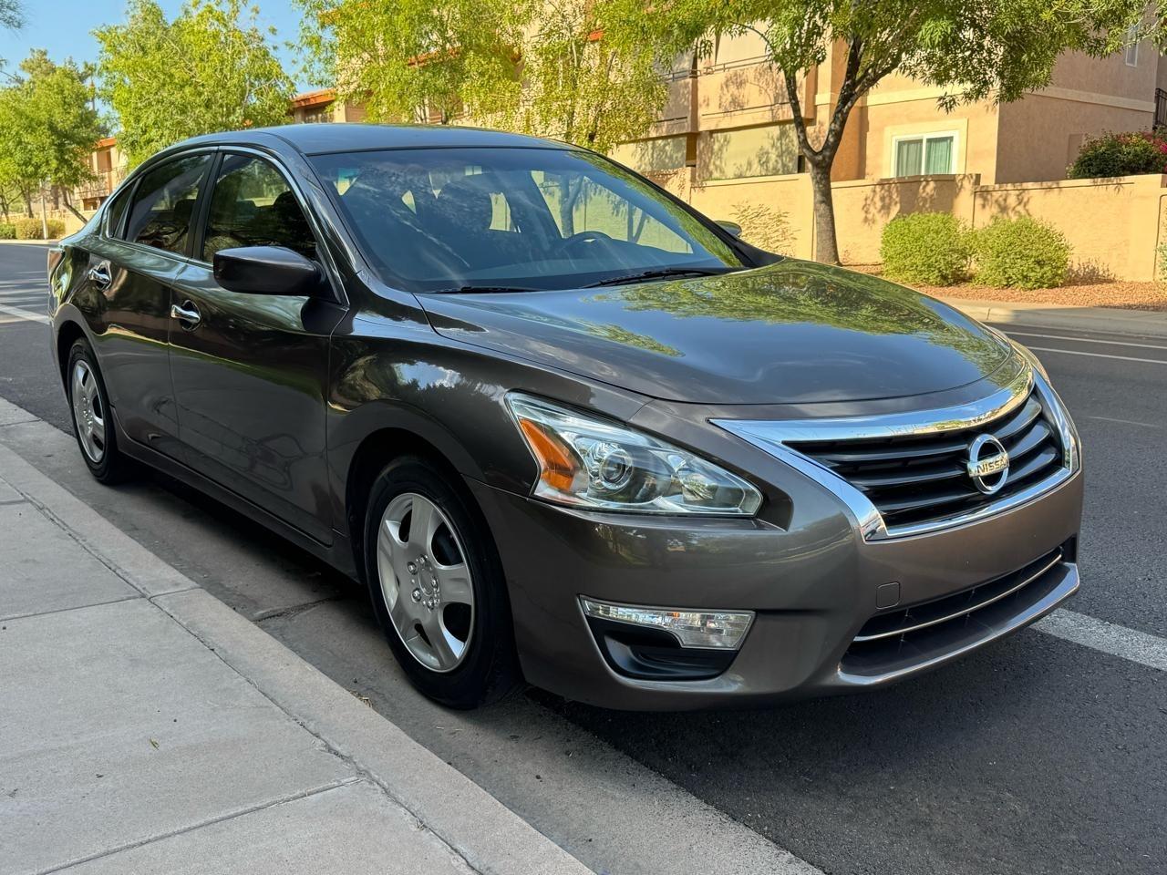 Nissan Altima 2.5 S 2014