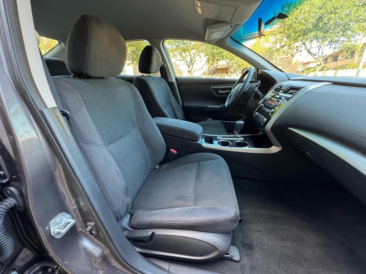 Nissan Altima 2.5 S 2014