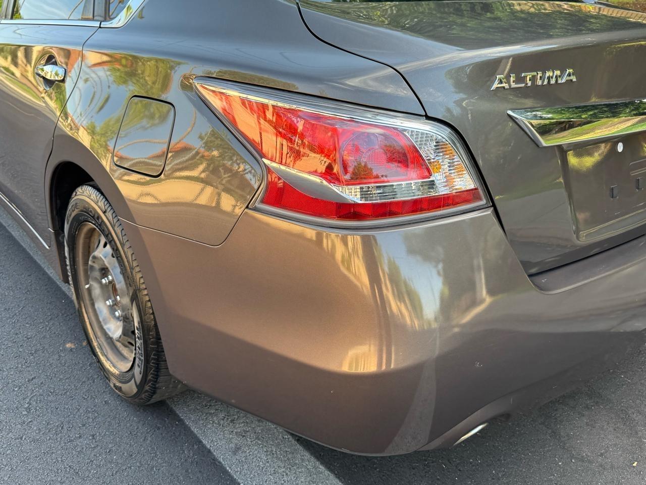 Nissan Altima 2.5 S 2014