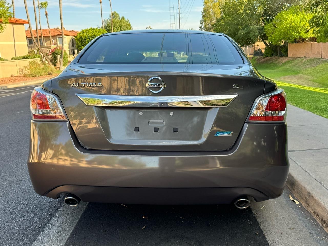 Nissan Altima 2.5 S 2014