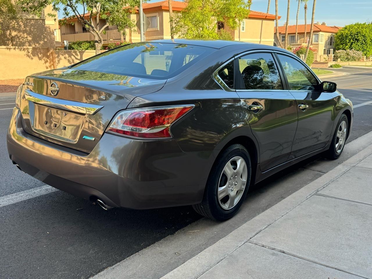 Nissan Altima 2.5 S 2014