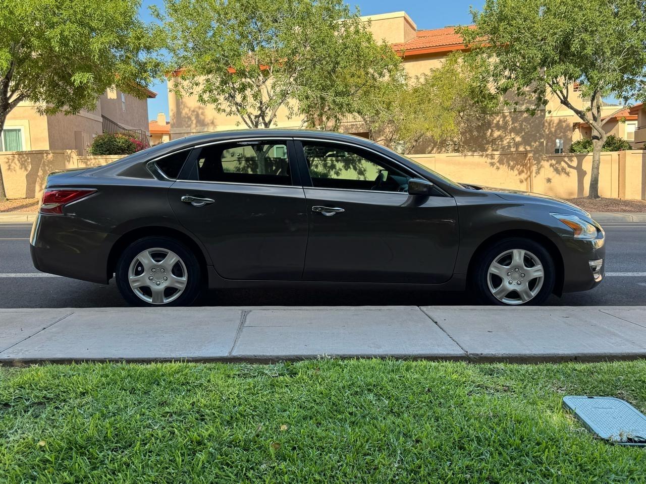 Nissan Altima 2.5 S 2014