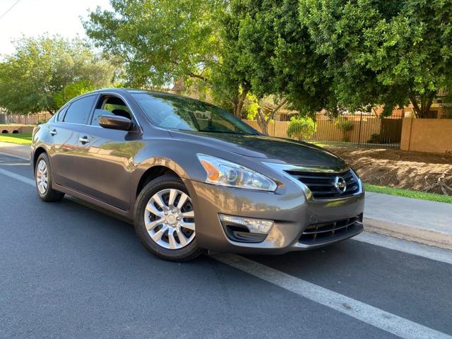 Brown 2014 Nissan Altima Sedan Front-Wheel Drive Automatic