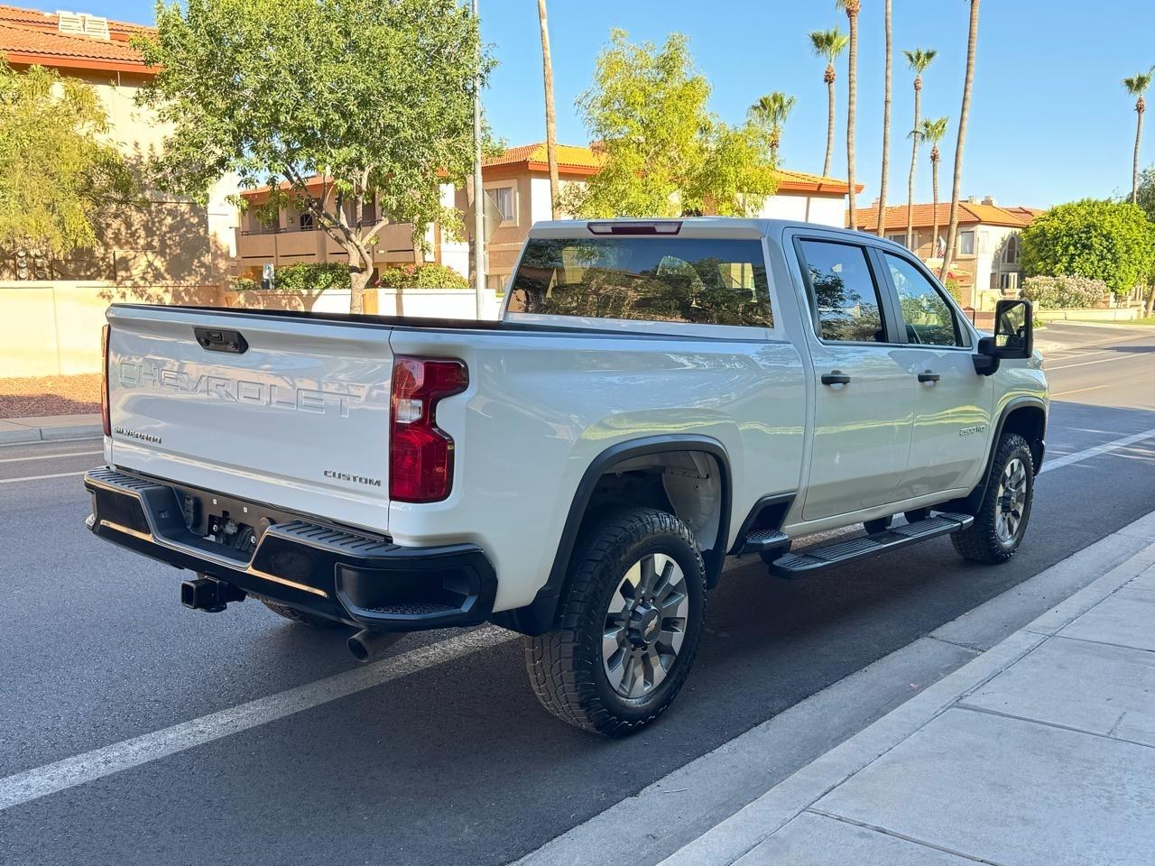Chevrolet Silverado 2500HD Custom Crew Cab Long Box 4WD 2022