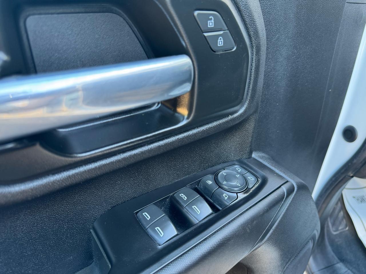 Chevrolet Silverado 2500HD Custom Crew Cab Long Box 4WD 2022