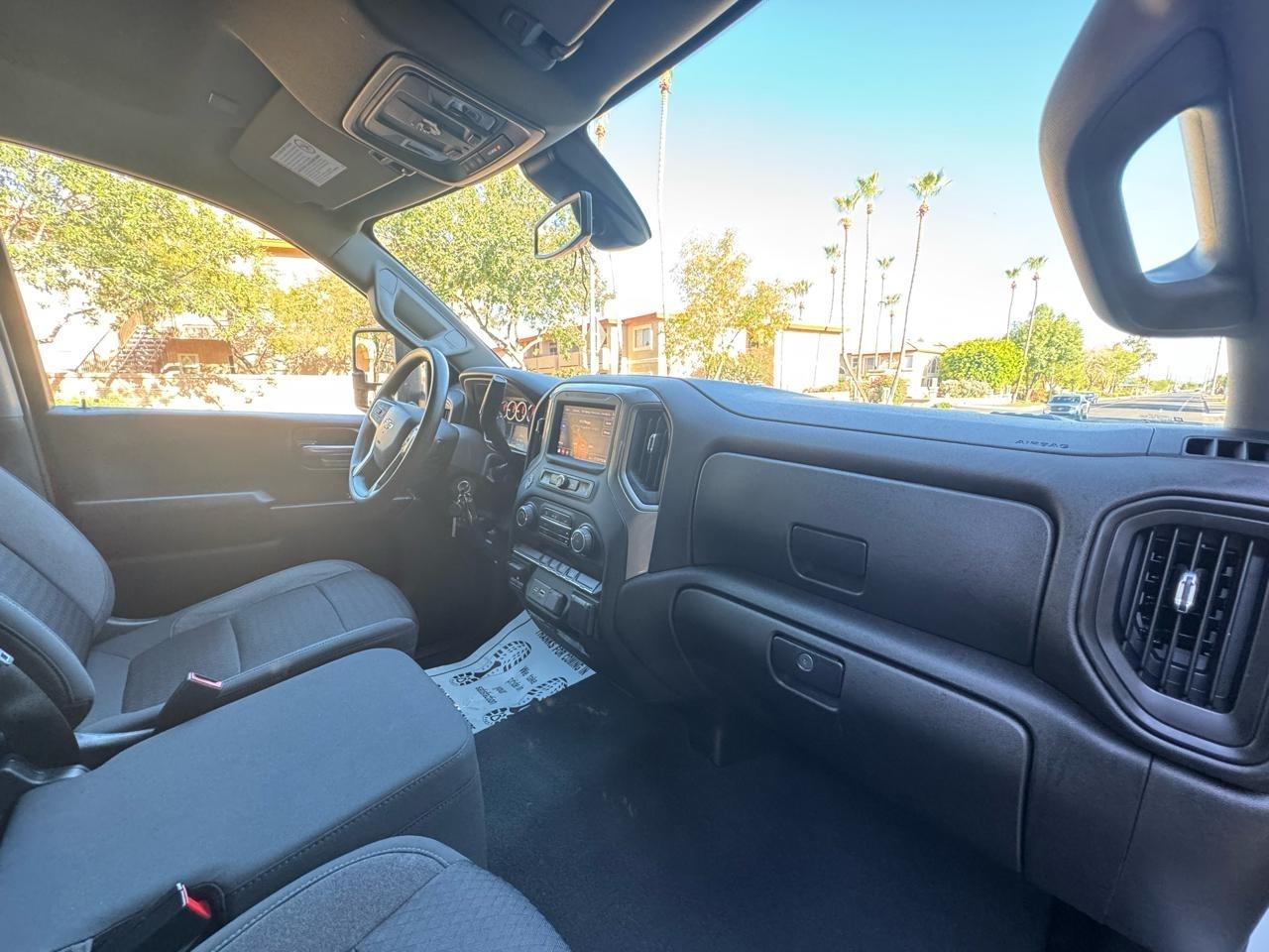 Chevrolet Silverado 2500HD Custom Crew Cab Long Box 4WD 2022