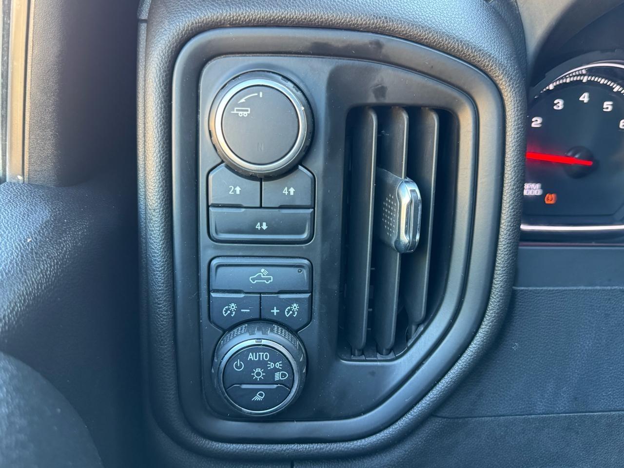Chevrolet Silverado 2500HD Custom Crew Cab Long Box 4WD 2022