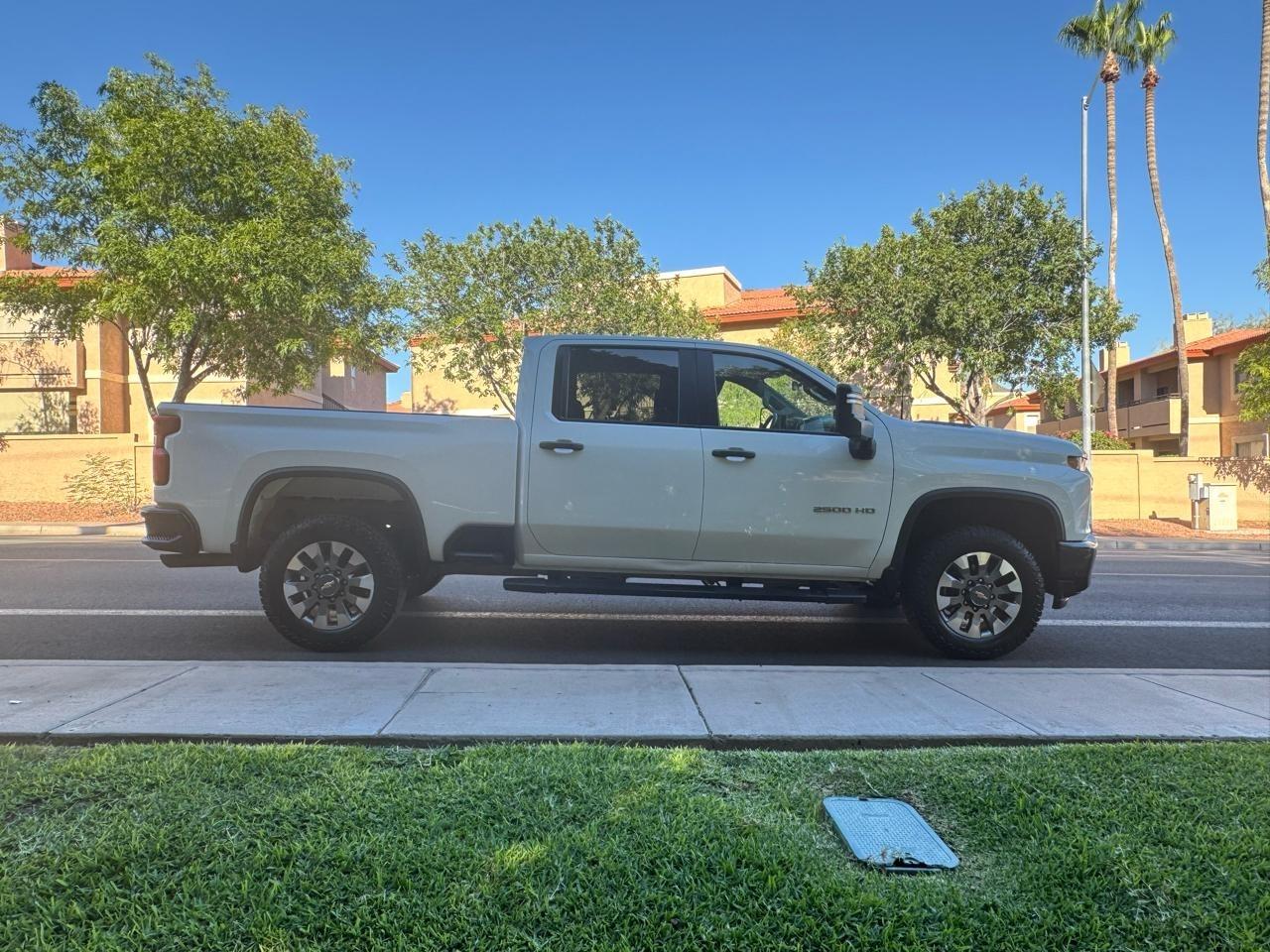 Chevrolet Silverado 2500HD Custom Crew Cab Long Box 4WD 2022