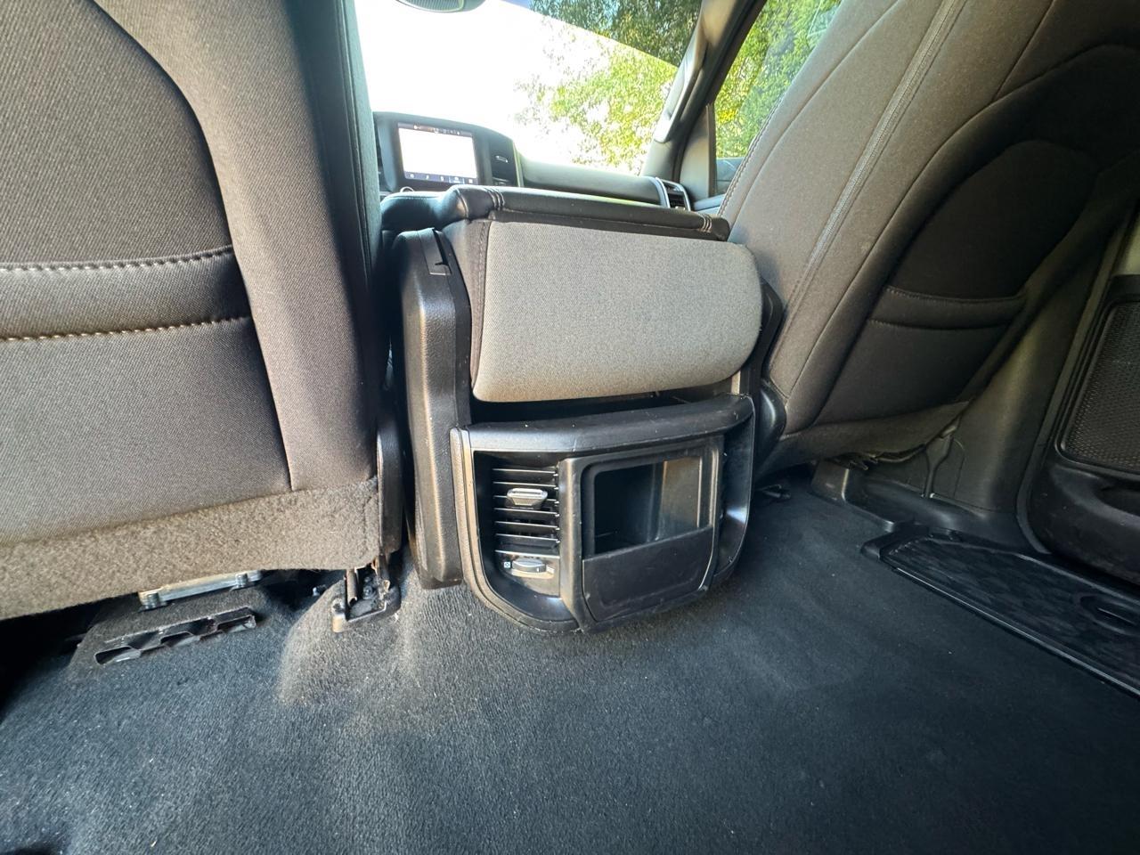 RAM 1500 Big Horn Crew Cab LWB 4WD 2022