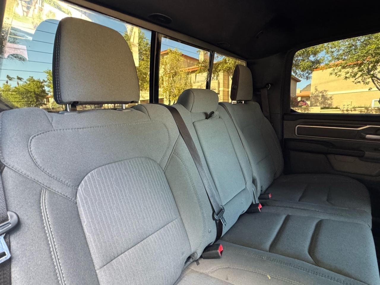 RAM 1500 Big Horn Crew Cab LWB 4WD 2022