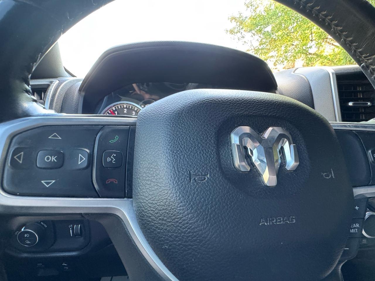 RAM 1500 Big Horn Crew Cab LWB 4WD 2022