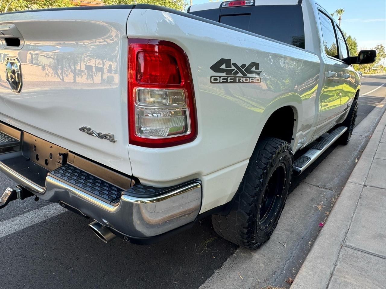 RAM 1500 Big Horn Crew Cab LWB 4WD 2022