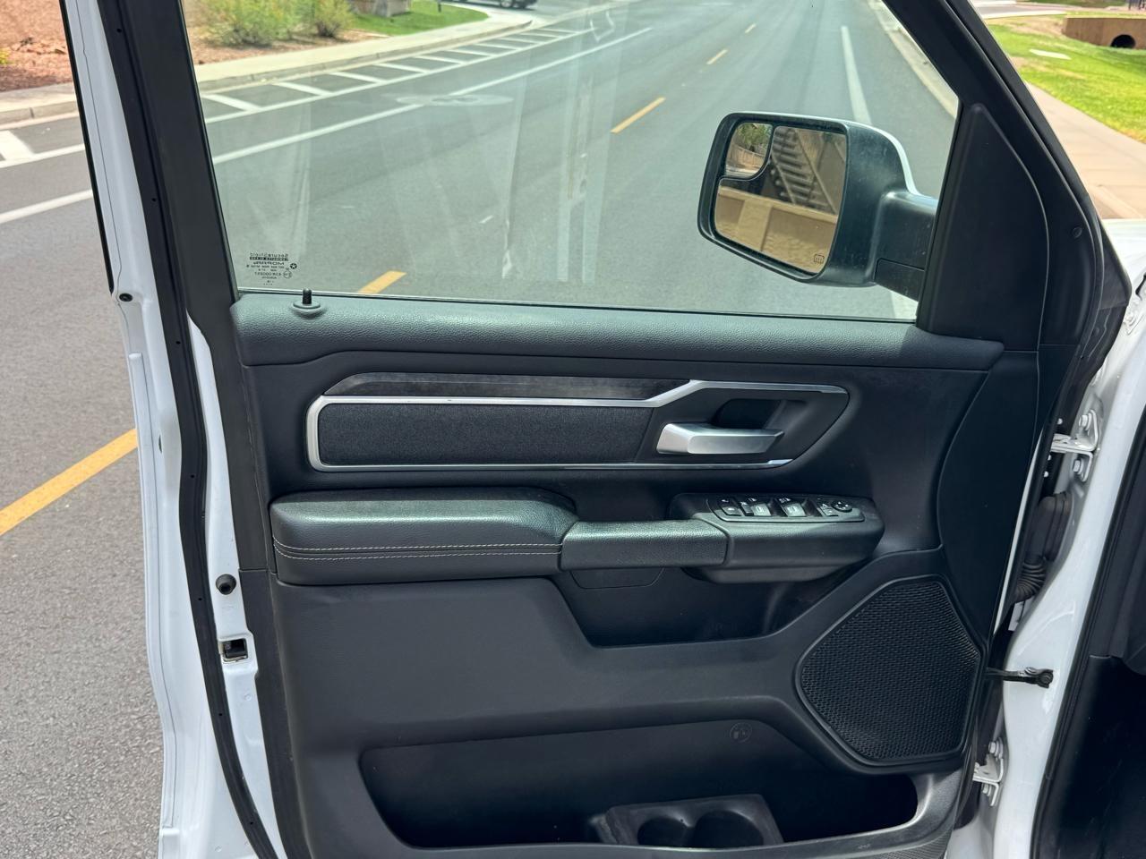 RAM 1500 Big Horn Crew Cab SWB 4WD 2019