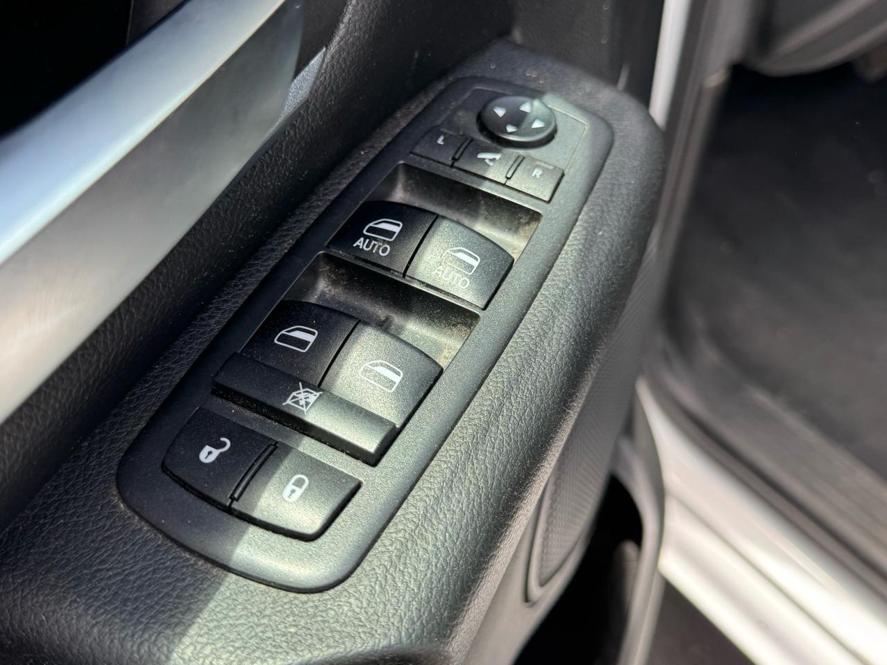 RAM 1500 Big Horn Crew Cab SWB 4WD 2019