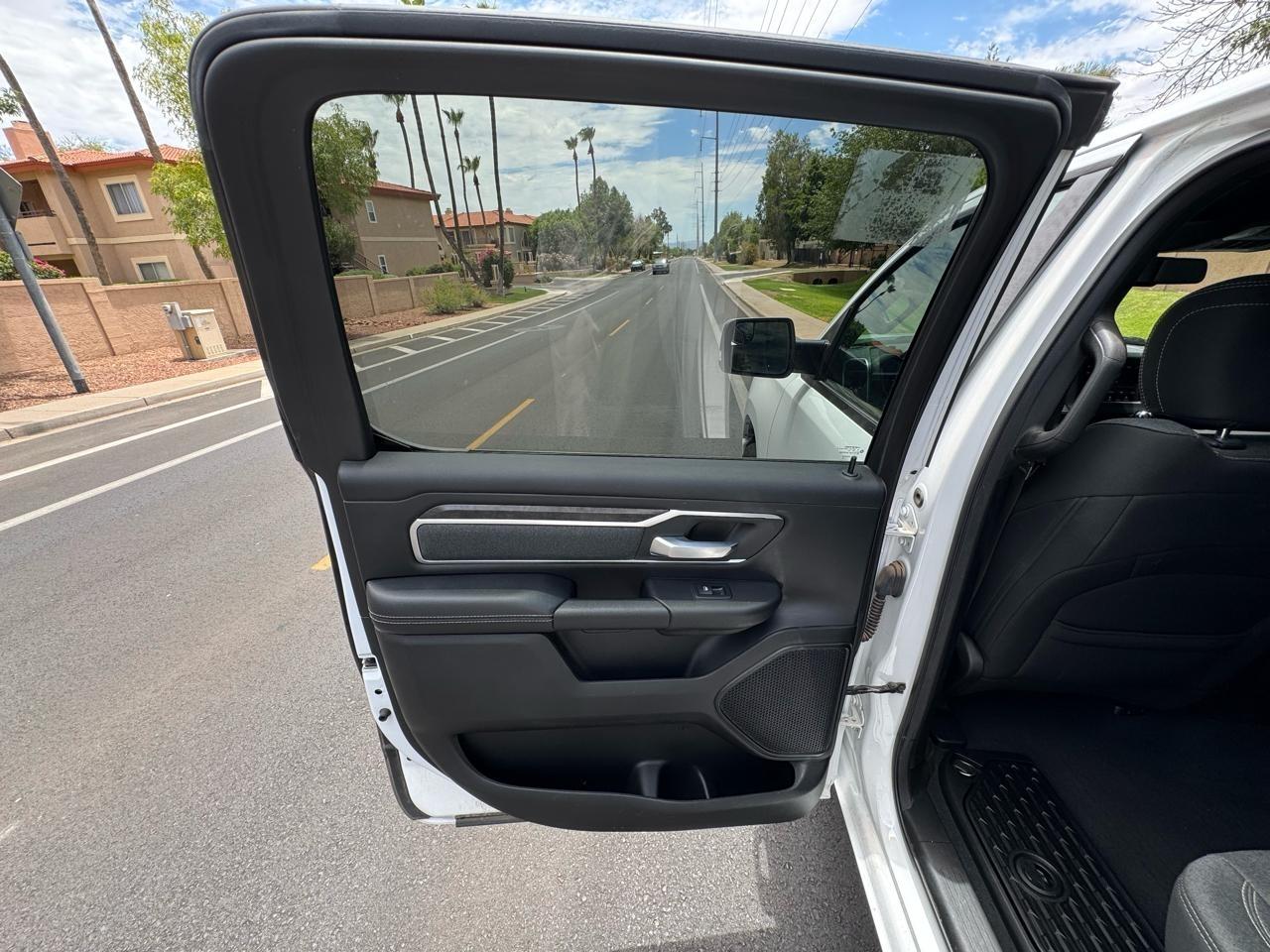 RAM 1500 Big Horn Crew Cab SWB 4WD 2019