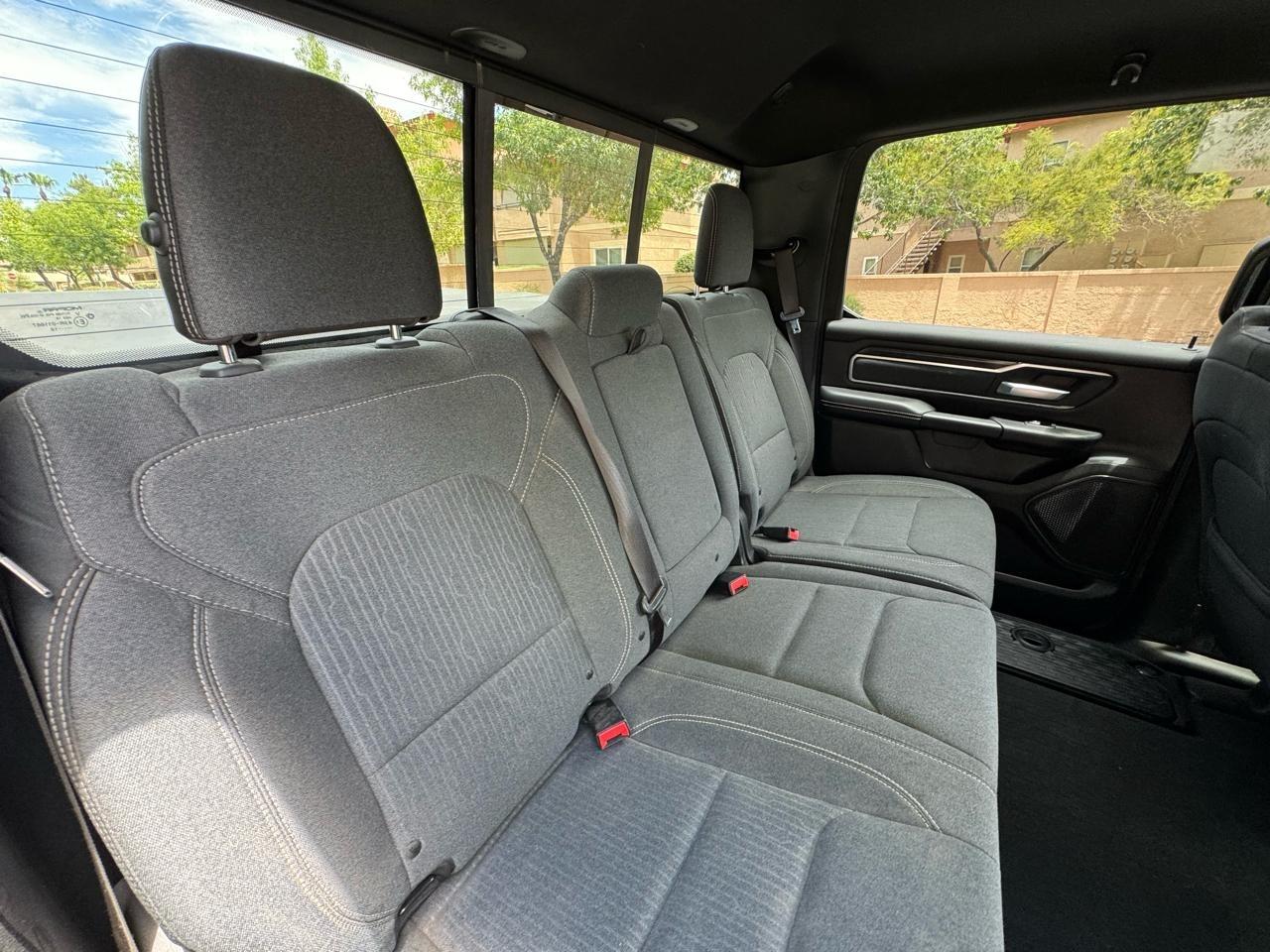 RAM 1500 Big Horn Crew Cab SWB 4WD 2019