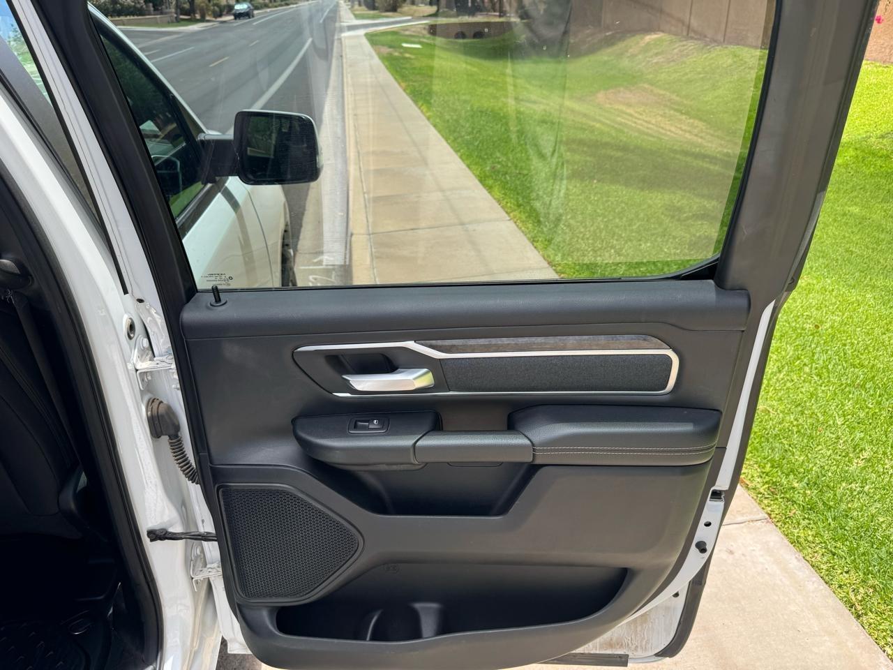 RAM 1500 Big Horn Crew Cab SWB 4WD 2019