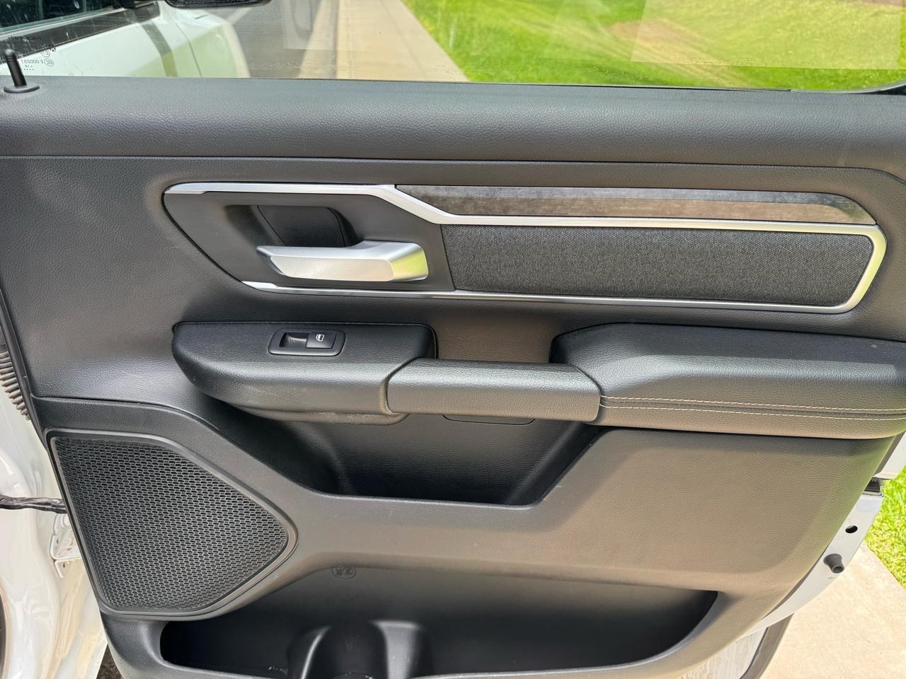 RAM 1500 Big Horn Crew Cab SWB 4WD 2019