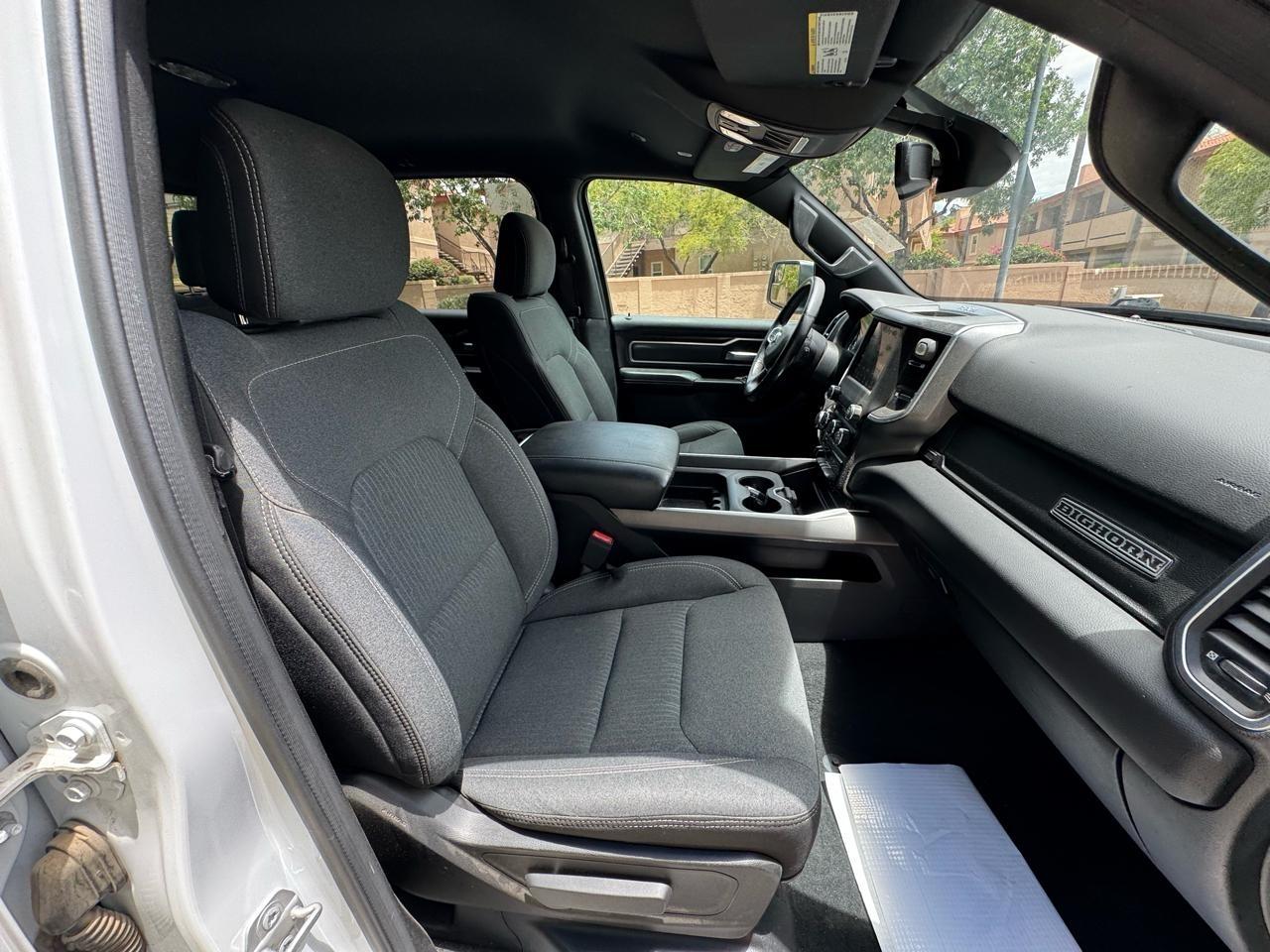 RAM 1500 Big Horn Crew Cab SWB 4WD 2019