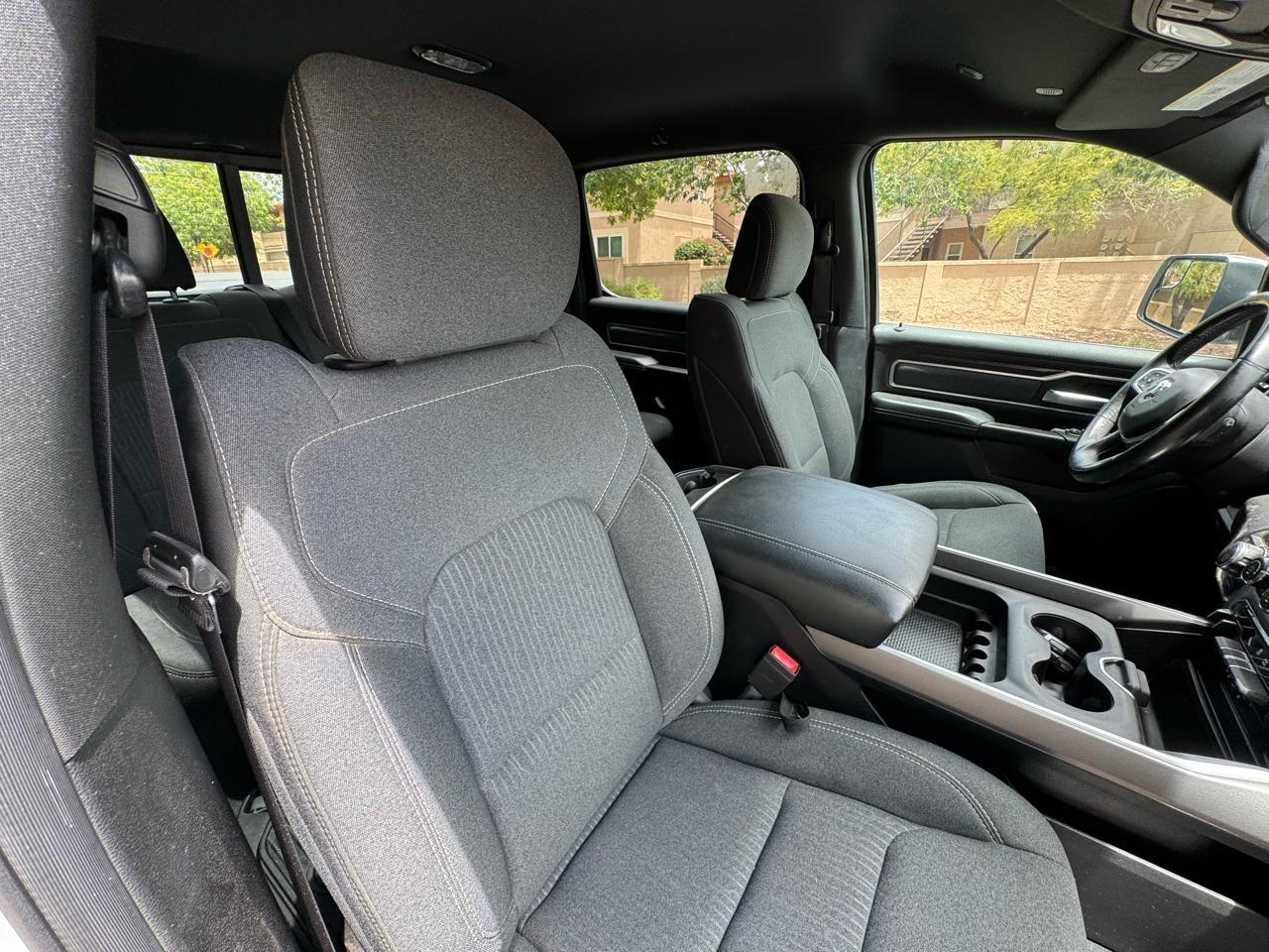 RAM 1500 Big Horn Crew Cab SWB 4WD 2019
