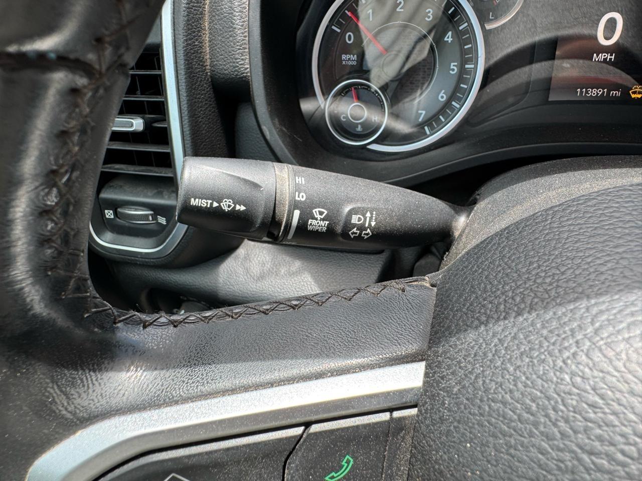 RAM 1500 Big Horn Crew Cab SWB 4WD 2019