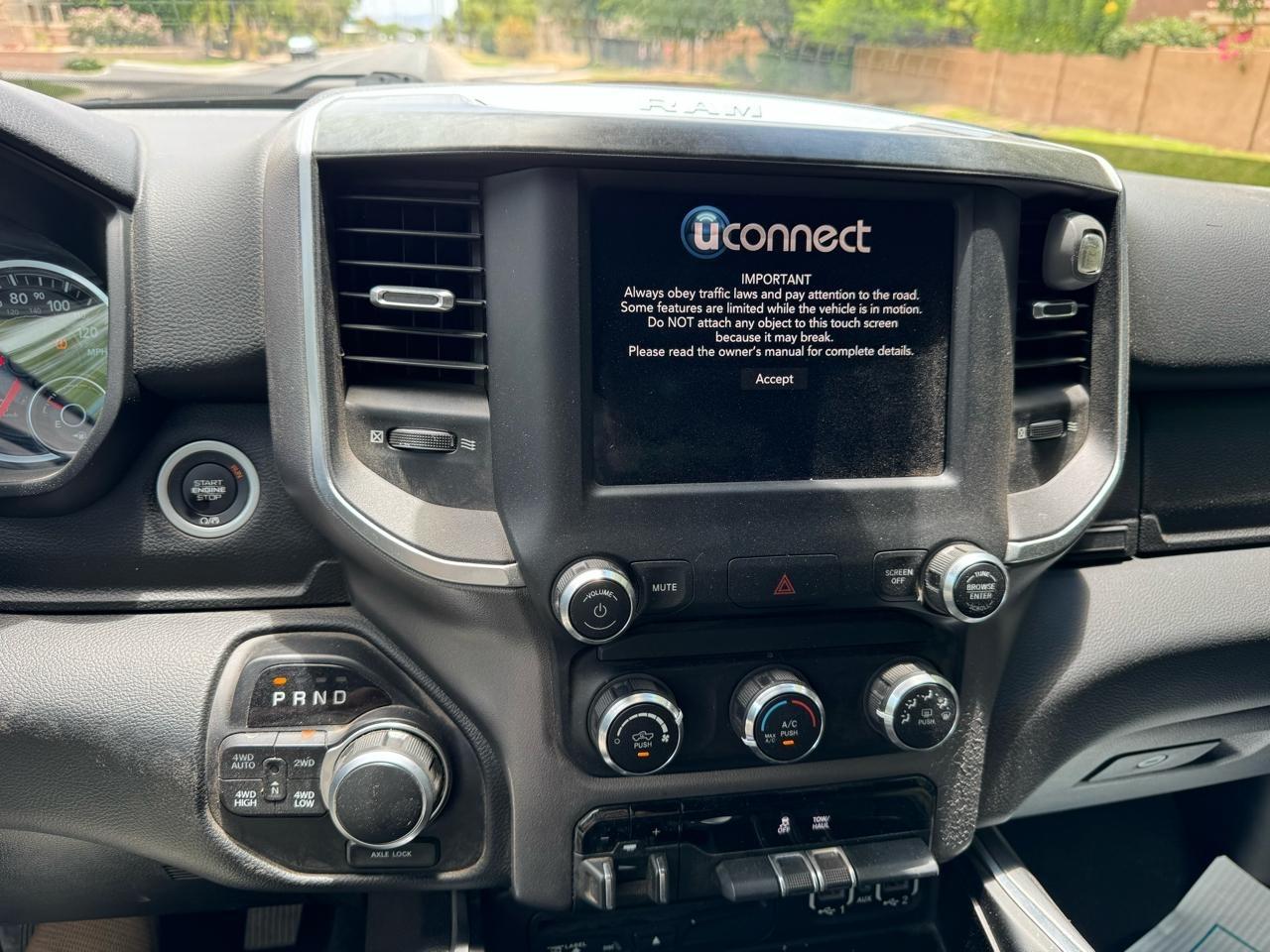 RAM 1500 Big Horn Crew Cab SWB 4WD 2019