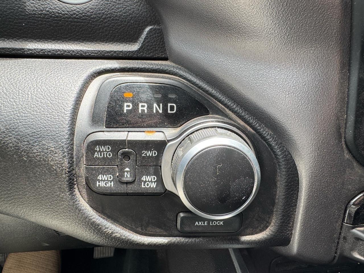 RAM 1500 Big Horn Crew Cab SWB 4WD 2019