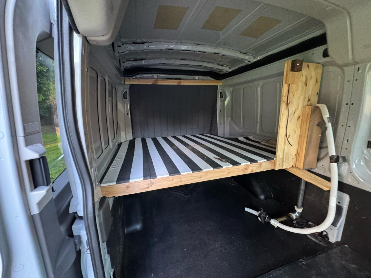 Ford Transit 250 Van Med. Roof 148-in. WB 2023
