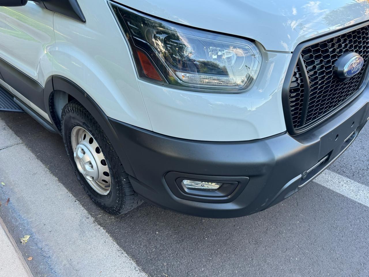 Ford Transit 250 Van Med. Roof 148-in. WB 2023