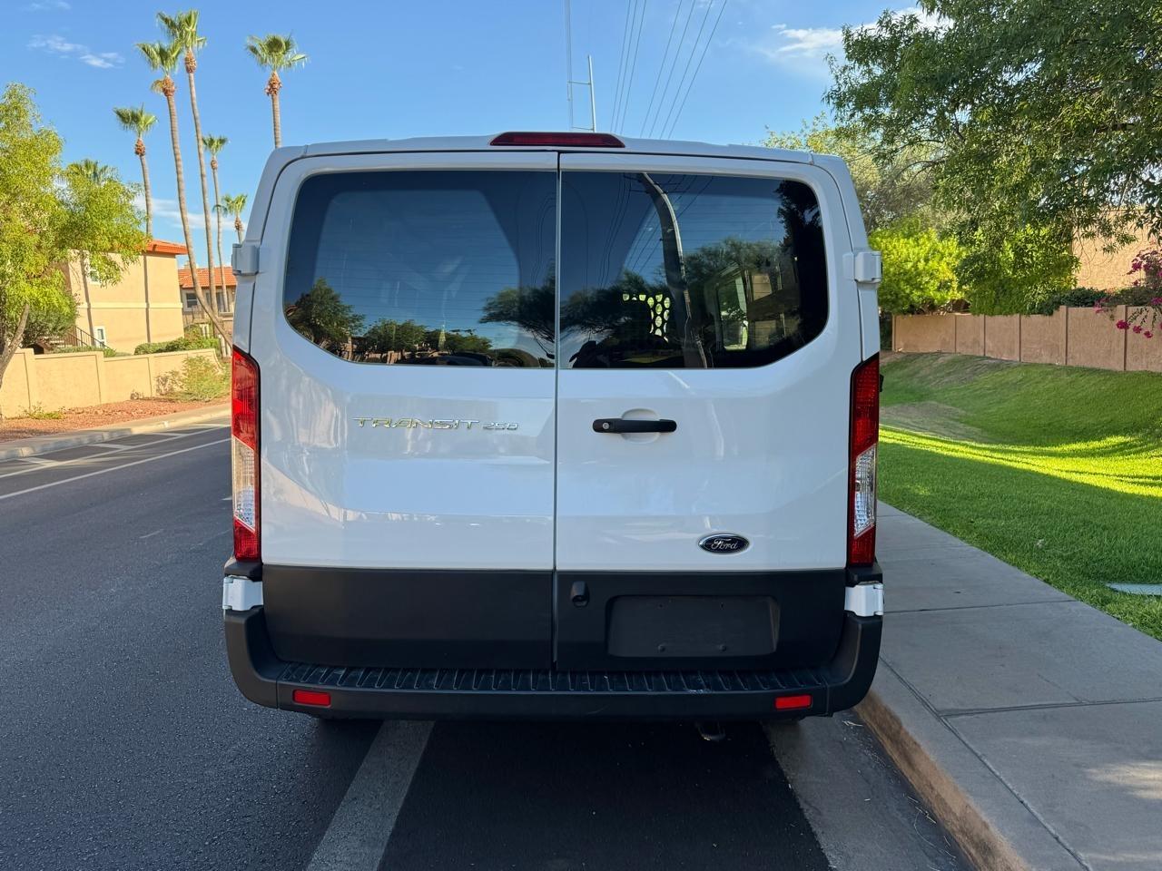 Ford Transit 250 Van 2025