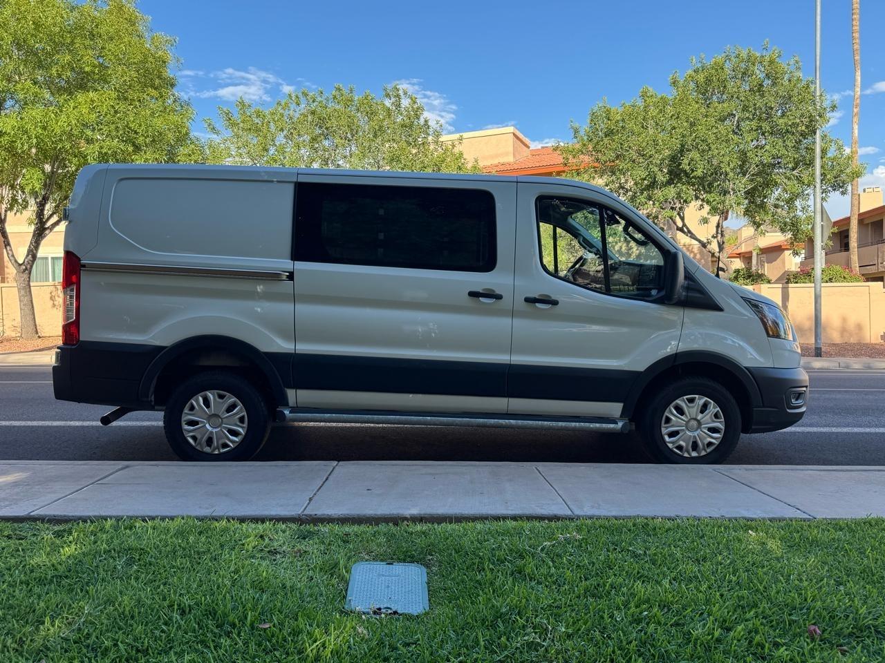 Ford Transit 250 Van 2025