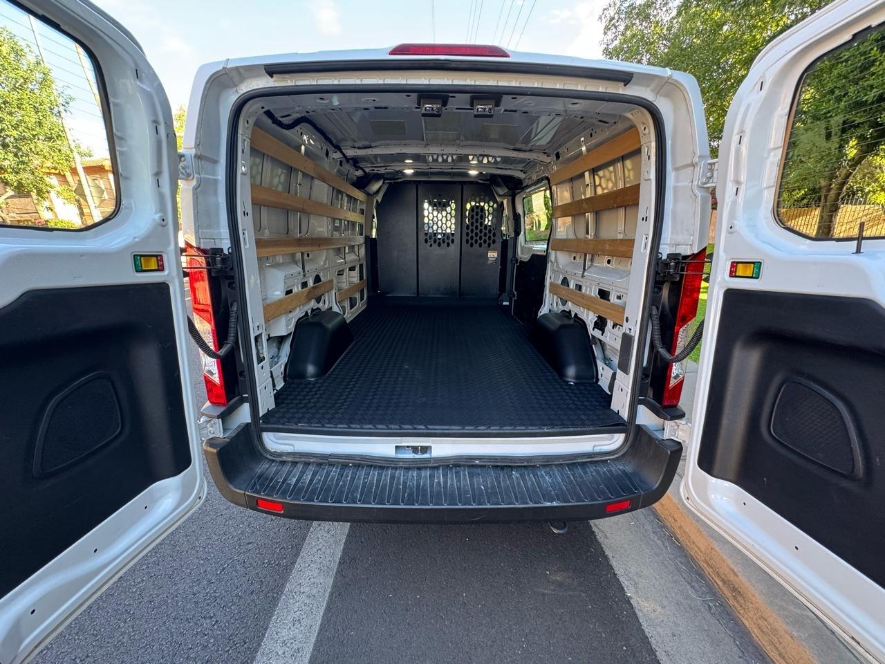 Ford Transit 250 Van 2025
